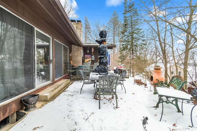 3671 Wildwood Court, Hillsdale, MI 49242