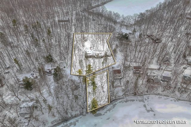 3671 Wildwood Court, Hillsdale, MI 49242