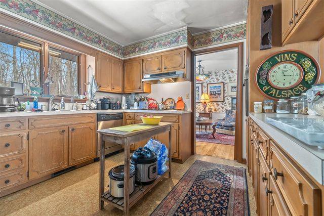 3671 Wildwood Court, Hillsdale, MI 49242