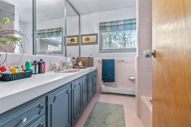 3671 Wildwood Court, Hillsdale, MI 49242