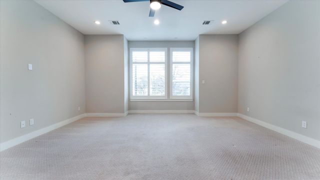 5834 Kiam Street, Houston, TX 77007