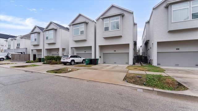 5834 Kiam Street, Houston, TX 77007