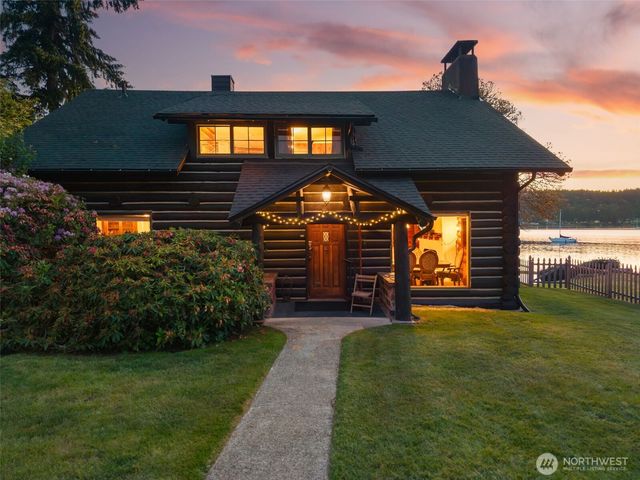 4617 Erlands Point Road NW, Bremerton, WA 98312