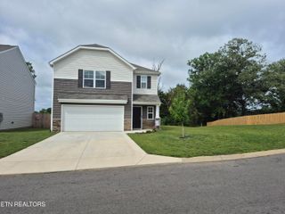 7515 Grasshopper Lane, Corryton, TN 37721
