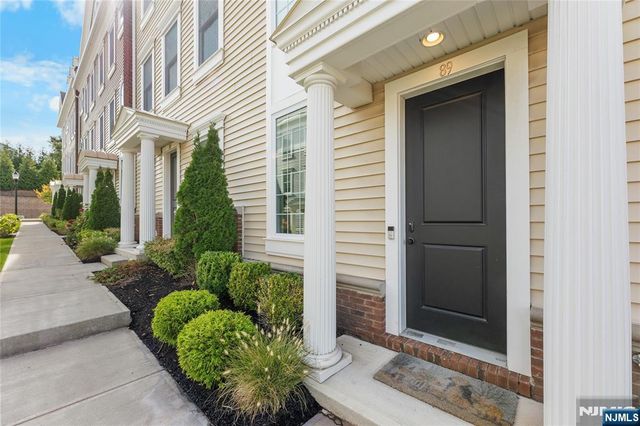 289 Bradley Drive, Wood Ridge, NJ 07075