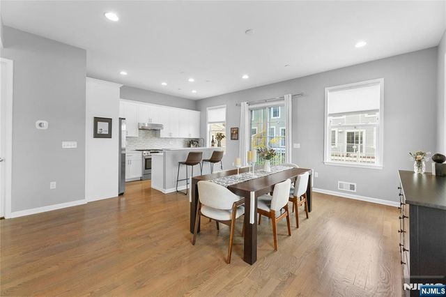 289 Bradley Drive, Wood Ridge, NJ 07075