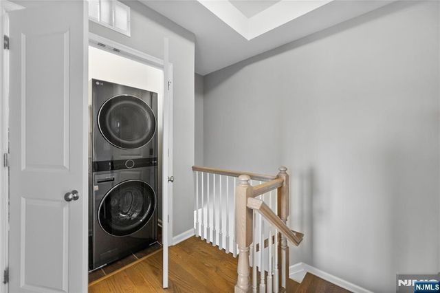 289 Bradley Drive, Wood Ridge, NJ 07075