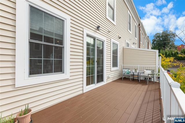 289 Bradley Drive, Wood Ridge, NJ 07075