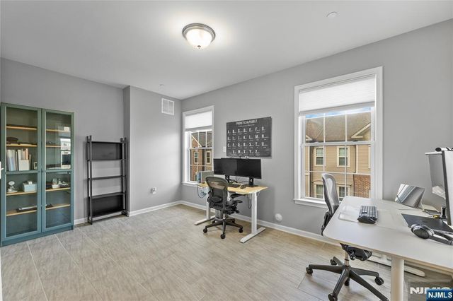 289 Bradley Drive, Wood Ridge, NJ 07075