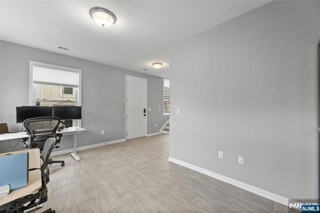 289 Bradley Drive, Wood Ridge, NJ 07075