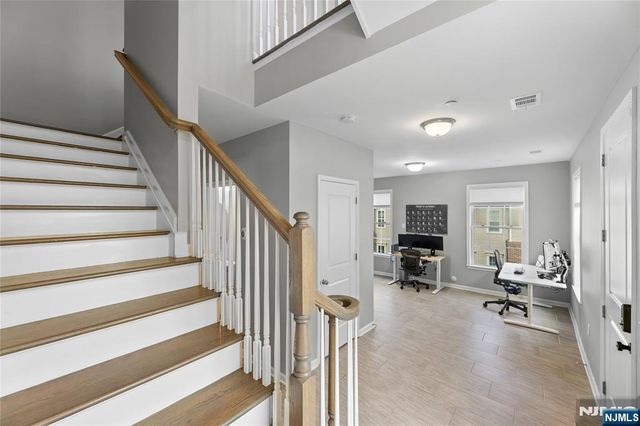 289 Bradley Drive, Wood Ridge, NJ 07075