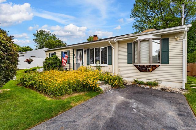 44 Fairfax Road, Fishkill, NY 12524