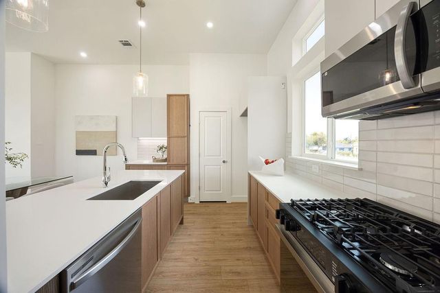 1717 Mary Street, Houston, TX 77026