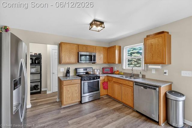 8604 Swartz River Drive, Fowlerville, MI 48836