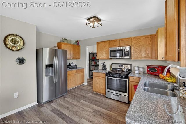 8604 Swartz River Drive, Fowlerville, MI 48836
