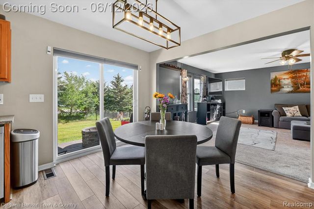 8604 Swartz River Drive, Fowlerville, MI 48836