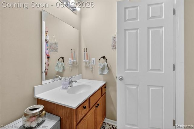 8604 Swartz River Drive, Fowlerville, MI 48836