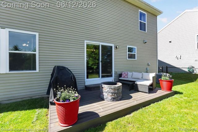 8604 Swartz River Drive, Fowlerville, MI 48836