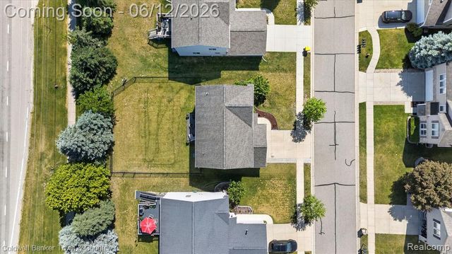 8604 Swartz River Drive, Fowlerville, MI 48836