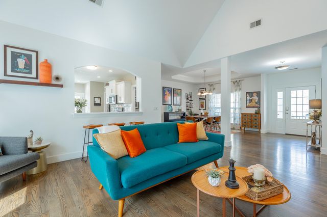 400 Olivia Lane, Soddy Daisy, TN 37379