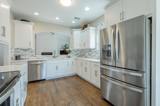 400 Olivia Lane, Soddy Daisy, TN 37379