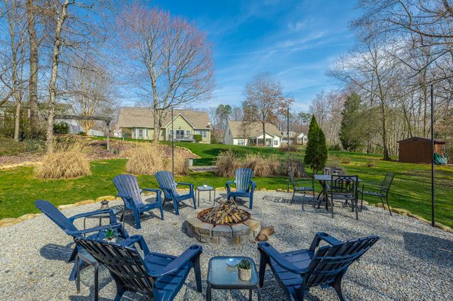 400 Olivia Lane, Soddy Daisy, TN 37379