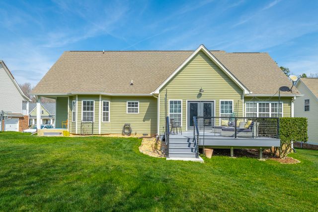 400 Olivia Lane, Soddy Daisy, TN 37379