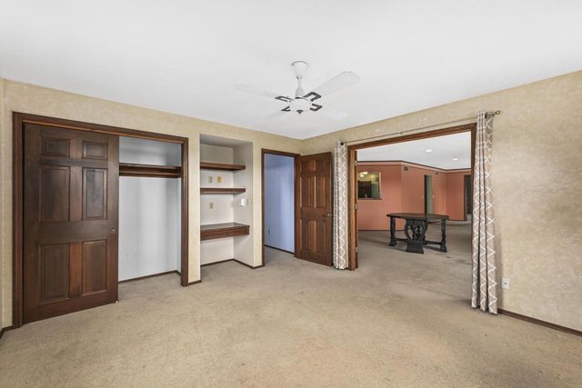 S20W27456 Fenway DRIVE N, Waukesha, WI 53188