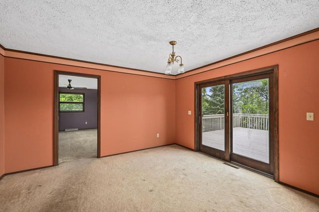 S20W27456 Fenway DRIVE N, Waukesha, WI 53188