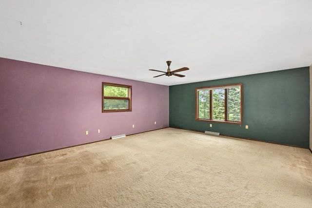 S20W27456 Fenway DRIVE N, Waukesha, WI 53188