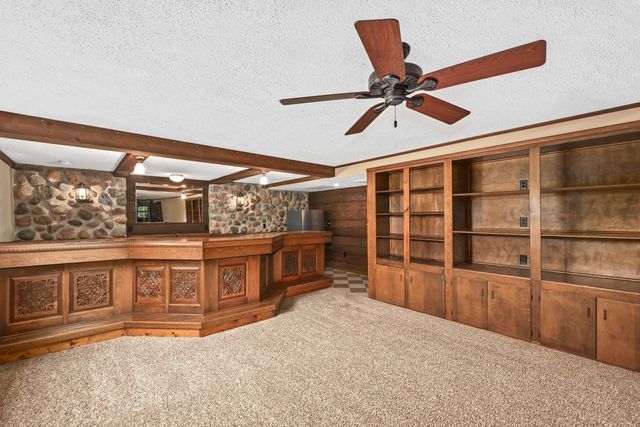 S20W27456 Fenway DRIVE N, Waukesha, WI 53188