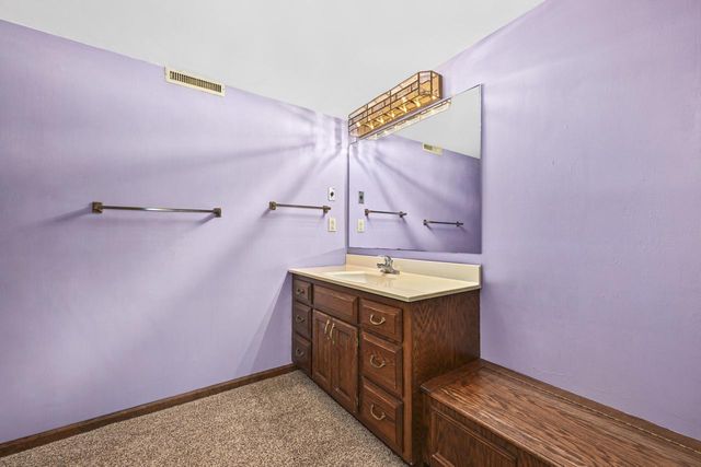 S20W27456 Fenway DRIVE N, Waukesha, WI 53188