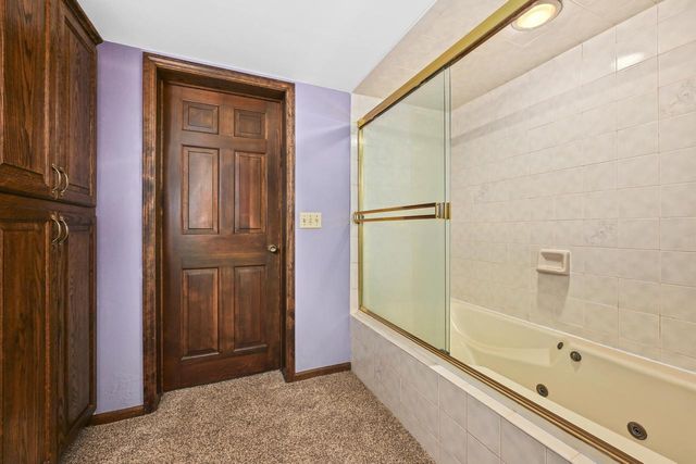 S20W27456 Fenway DRIVE N, Waukesha, WI 53188