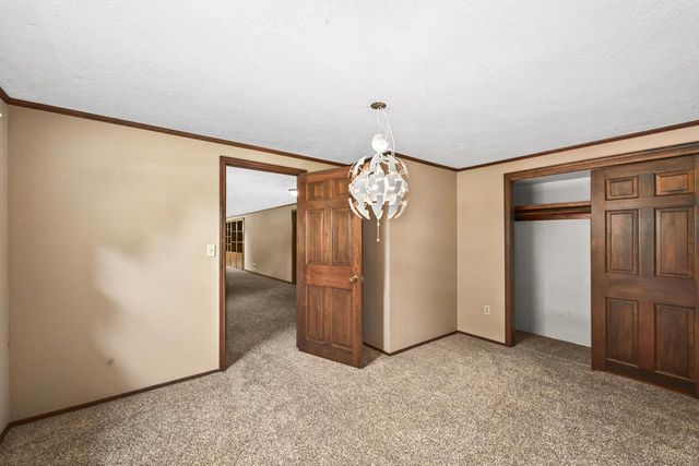 S20W27456 Fenway DRIVE N, Waukesha, WI 53188