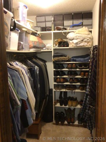 662 Hampton Road, Adair, OK 74330