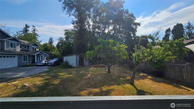 18534 Stone Avenue N, Shoreline, WA 98133