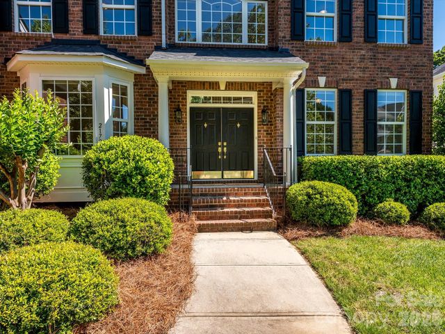 2172 Woodstream Road, Harrisburg, NC 28075