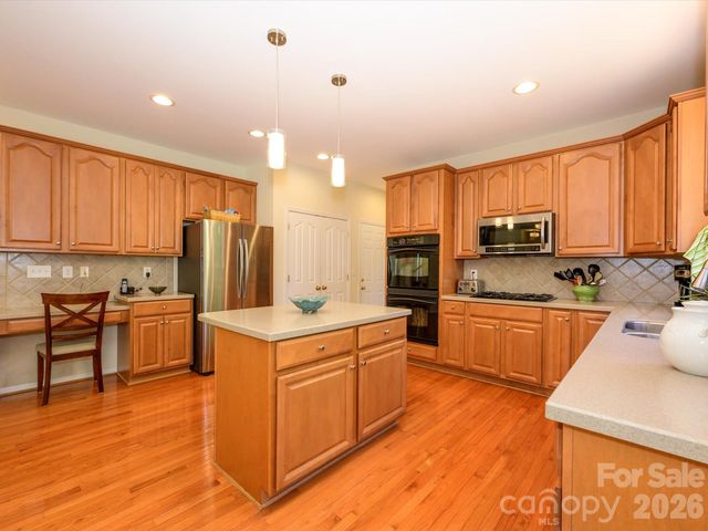 2172 Woodstream Road, Harrisburg, NC 28075