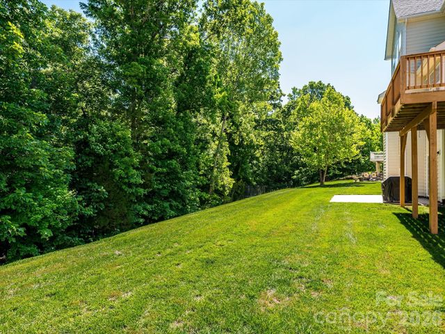 2172 Woodstream Road, Harrisburg, NC 28075