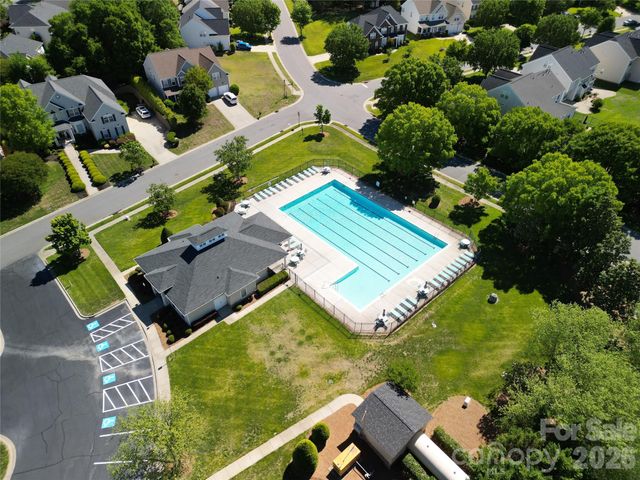 2172 Woodstream Road, Harrisburg, NC 28075