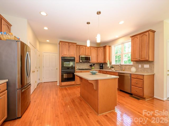 2172 Woodstream Road, Harrisburg, NC 28075
