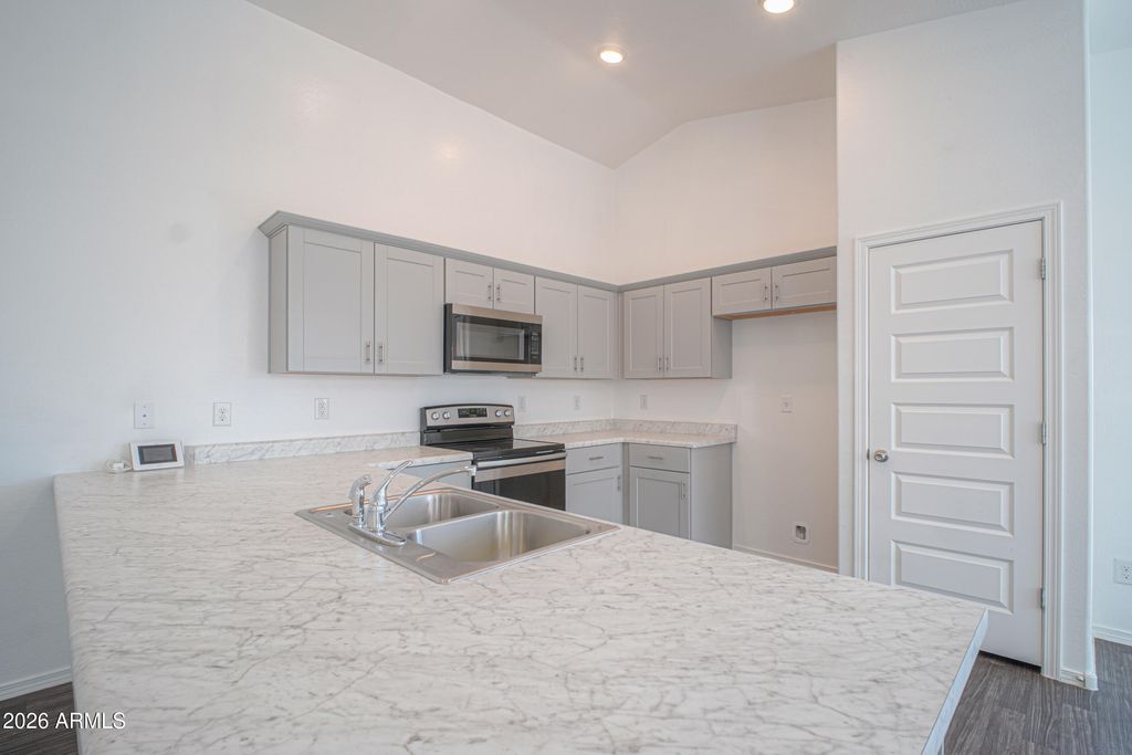 961 W Prior Avenue, Coolidge, AZ 85128 — photo 4