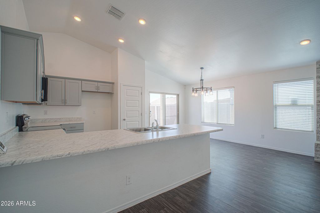 961 W Prior Avenue, Coolidge, AZ 85128 — photo 5