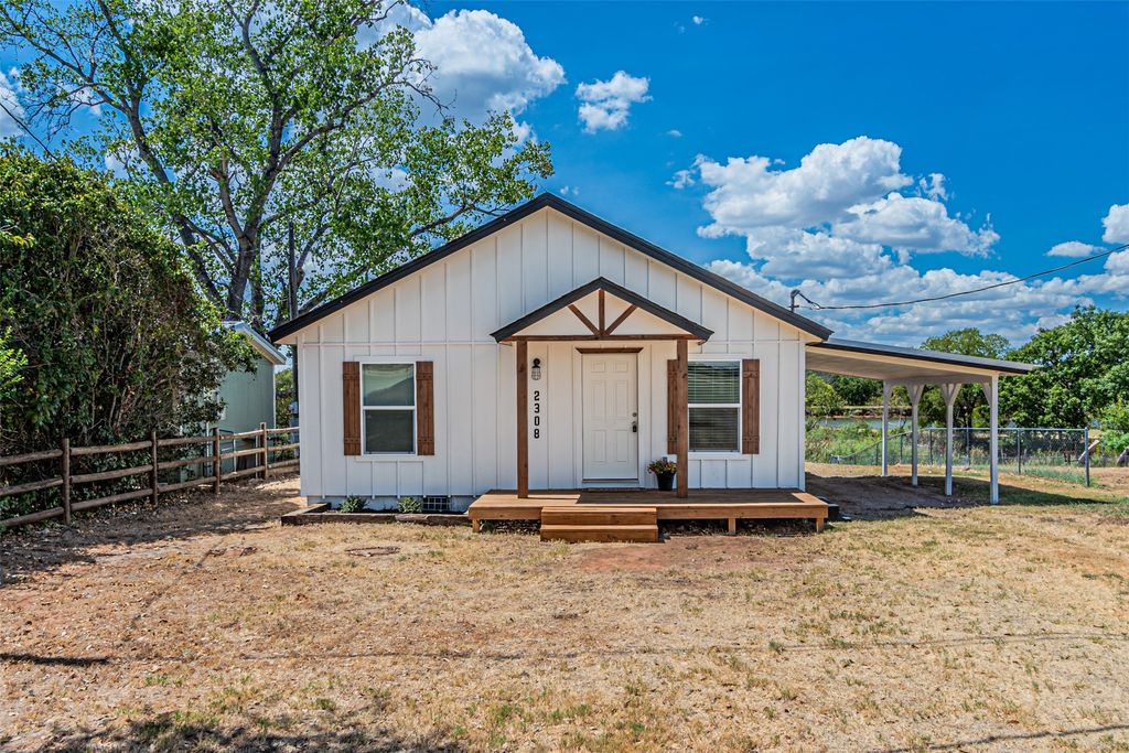 2308 Long Creek Court, Granbury, TX 76049 — exterior