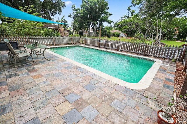 1713 14TH AVENUE W, Palmetto, FL 34221