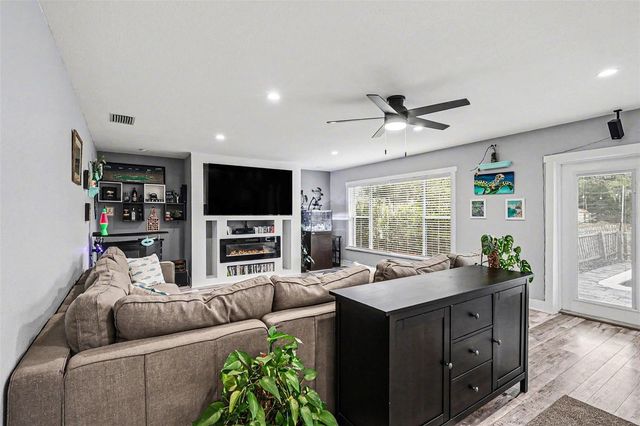 1713 14TH AVENUE W, Palmetto, FL 34221