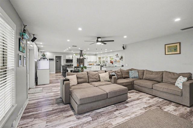 1713 14TH AVENUE W, Palmetto, FL 34221