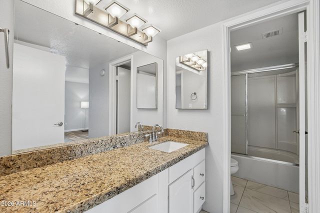 10444 N 69TH Street 206, Paradise Valley, AZ 85253