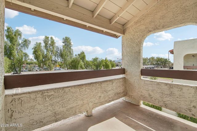 10444 N 69TH Street 206, Paradise Valley, AZ 85253