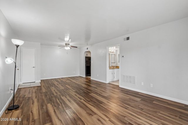 10444 N 69TH Street 206, Paradise Valley, AZ 85253